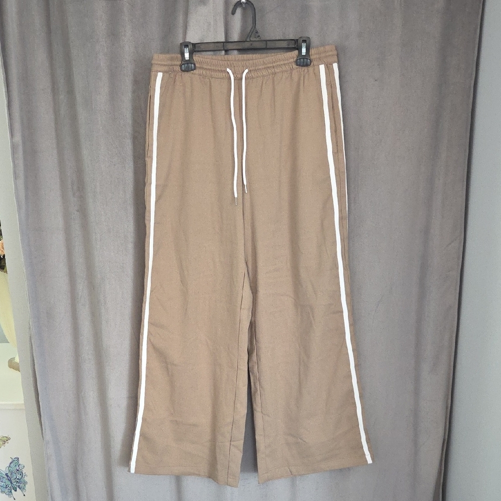 Wide-Leg Taupe Track Trousers with White Side Stripe Size Large